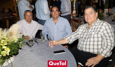 José Chung,  José Manuel Rosas y Joaquín Gutiérrez.