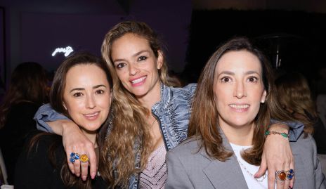  Martha Contreras, Verónica Alvarado y Ángeles González.