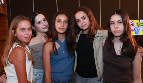  Hanni Torres, Caty Dip, Sofia Romo, Natalia y Luciana.