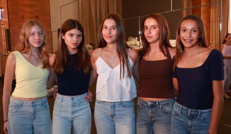  Vale Vallejo, Vale Zermeño,  Alexia Zapata, Maya Vázquez y Sofía Stevens.