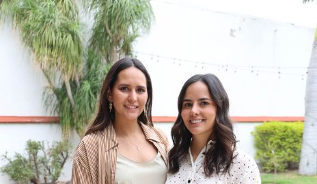  Cristina y Ceci Dávila.