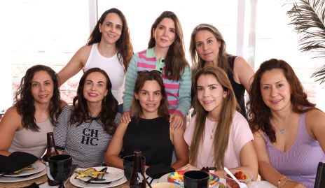  Gloria, María Andrea, Michelle, Fery, Loary, Arlette, Aydee y Ofely.