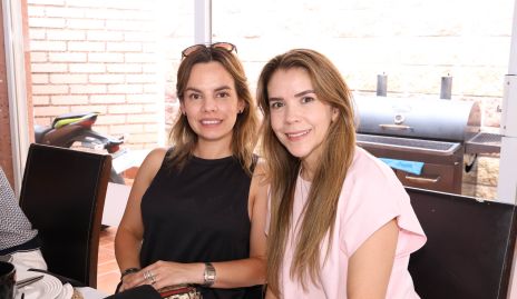  Arlette Robles y Aydee Loera de Vallejo.