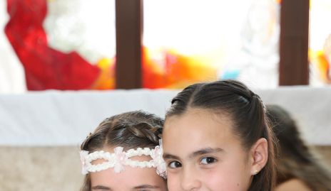  Elena Reverte y María Pía Almazán.
