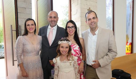  Daniela Paz, Demetrio Hervert, Alejandra Alonso, Elena Reverte y Joel Paz.