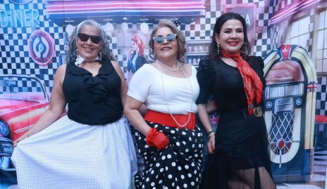  Paty, Leticia y Roxana.
