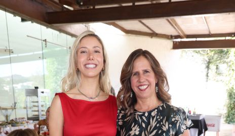  Ivanna González con su suegra Claudia Nava.