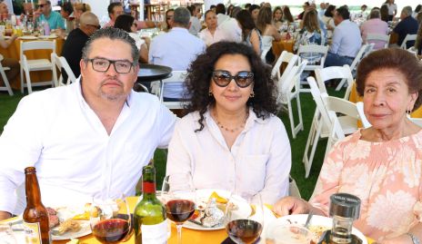  Mario González, Verónica Ramírez y Nina Medellín.
