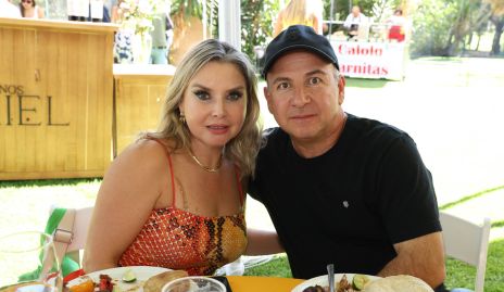  Karla Saucedo y Carlos Heinze.