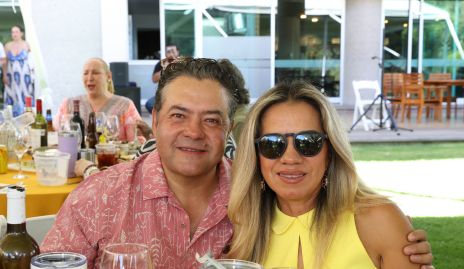  Martín Lomas y Elsa Castillo.