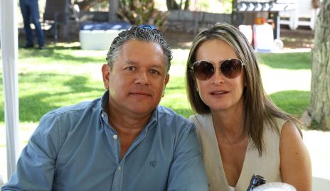  Pepe Guevara y Gaby Acosta.