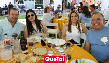  Jesús Ortiz, Ana Ávila, Alejandra Pérez y Carlos Buendía.