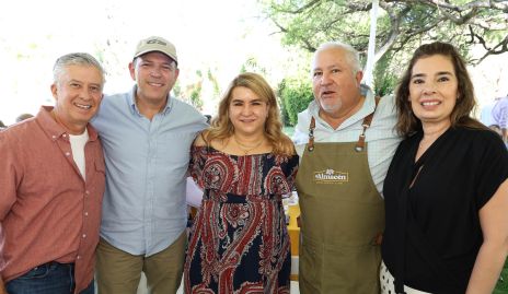  Jorge Gómez, Roberto, Carmenchu, Guillermo Báez y Beatriz Canseco.