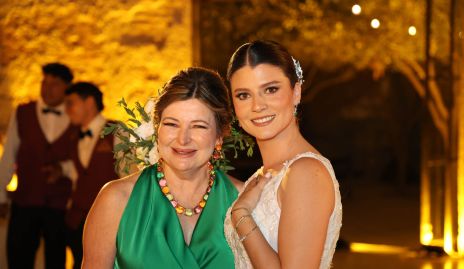  Sara Paula Sánchez con su nuera Daniela Meade.