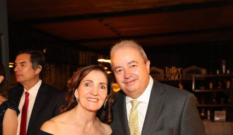  Mónica Alcalde y Federico Garza.