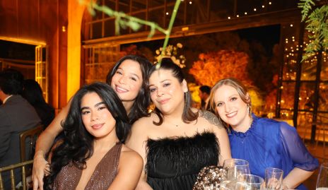  Sofía Aponte, Mariela Aponte, Cristine y Marlene.