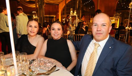  Paola Aranda, Sofía Aranda y Andrés Rubín.