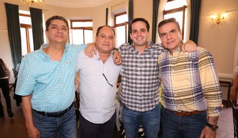  Juan Manuel González, Martin Gómez, Jesús González Jr  y Jesús González.