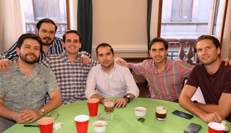  Arturo Tabales, Alfredo Benavente, Chuy González, Paco Zárate, Arturo González y Jorge García.