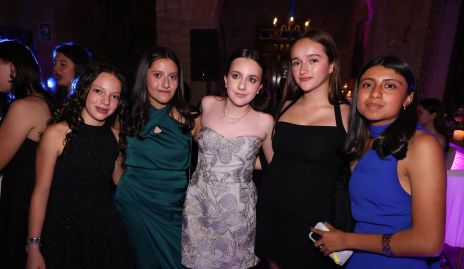  Ana, Maite, Gaby, Vale e Isa.