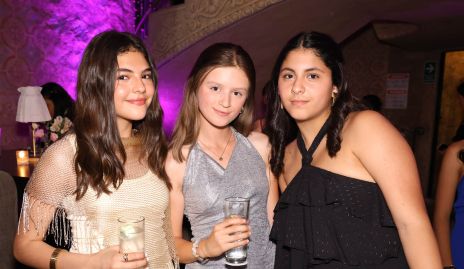  Sofy, Dominica y Ana.