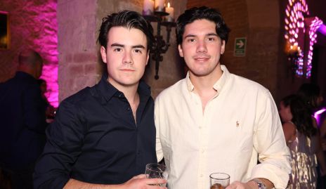  Marco Antonio Burgos y Pedro de la Torre.