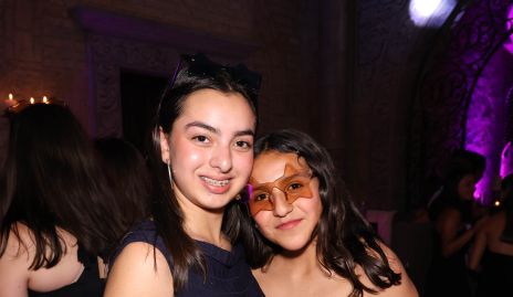  Regina Apolo y Josa Mancilla.