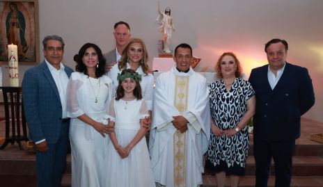  Mari Carmen Dip, Jaime Somohano, Gloria Enríquez, José Luis Cerecedo, Max de Alba, Danaé Enríquez y Catalina de Alba.