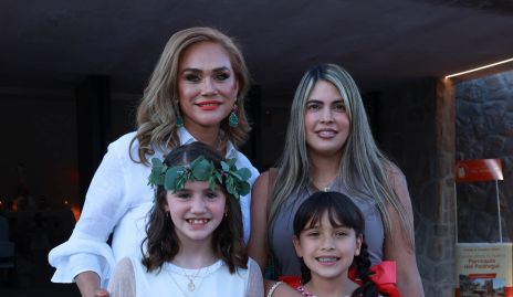  Mariana Berrones, Danae Enríquez, Catalina de Alba y Renata Cordero.