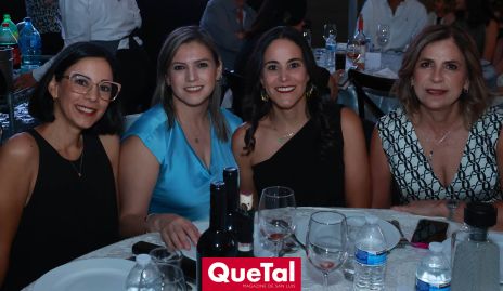  Ana Laura González, Adriana Gómez, Mariana González y Gaby Godínez.