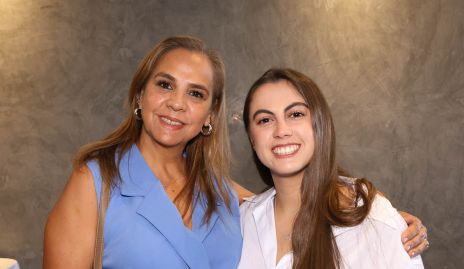  Lidia Cantú y Maria Sánchez.