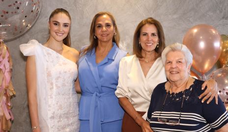  Paulina Cantú, Lidia Cantú, Monica Ayala y Luz Maria Fernández.