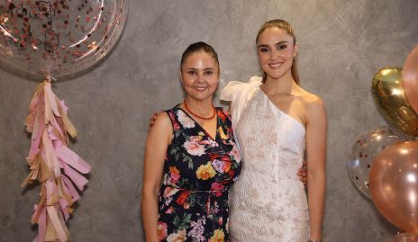  Araceli Flores y Paulina Cantú.