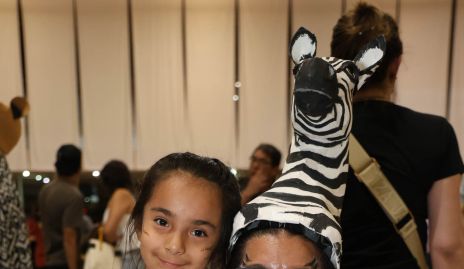  Ruth y Liliana Guzmán.