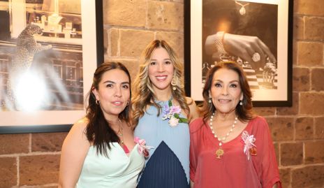  Gaby Zárate, Italia Fuentes y Pilar Delgadillo.
