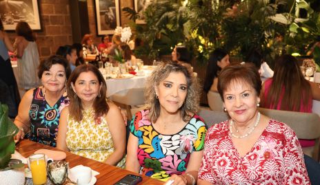  Margarita Atilano, Carmen Castillo, Rocío Morales y Margarita Alvarado.