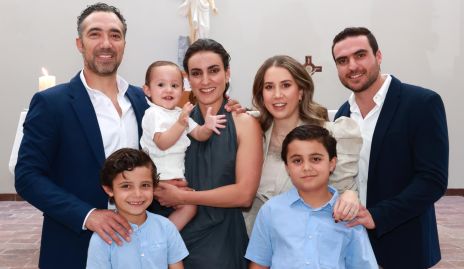  Wilfrido Martínez, Alonso Martínez Saiz, Fernanda Saiz, Mónica Torres, Manuel Saiz, Franco y José María Martínez.