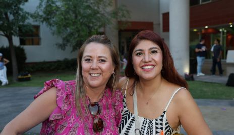  Carmelú y Jazmín Sánchez.