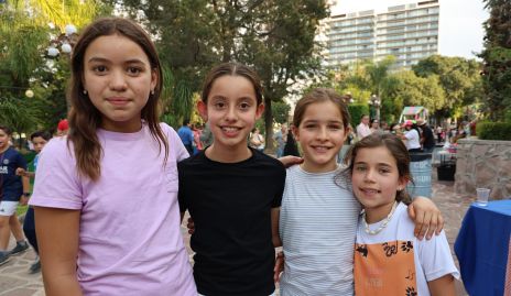  Majo, Julia, Carlota y Renata.