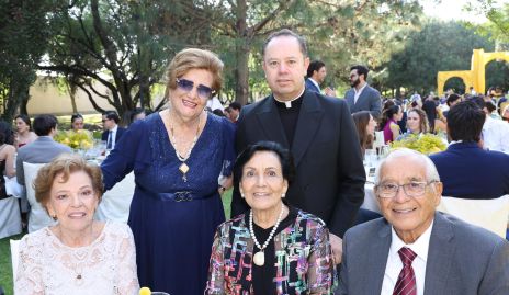  Güera López, Marcelle Coulon, Padre Carlos Franco, Carmela y Leopoldo Stevens.