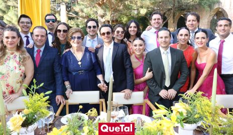  Marcelle Coulon con sus nietos.