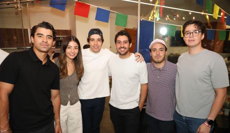 Mario Veliz, Chema de los Santos, Max Gómez, Diego González y Juan Pablo Arriaga.