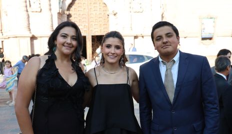  Lupita Escobar, María Paula Tacea y Alejandro Herrera.