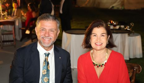  Tenoch y Claudia González.