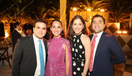  Víctor Aldasoro y Ana Carolina Coronado, Constanza Irmas y Emilio González.