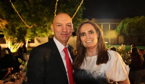  Carlos González y Gabriela Villanueva.