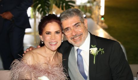  Susana Jonguitud y Mauricio De Luna, papás de la novia.