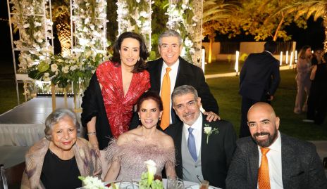  Familia De Luna.