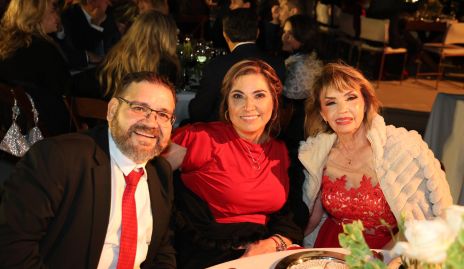  Roberto Díaz de León, Titi Díaz de León y Meche Flores.