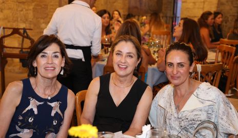  María Elena Torre, Conchita Gutiérrez y Luisa Reynoso.